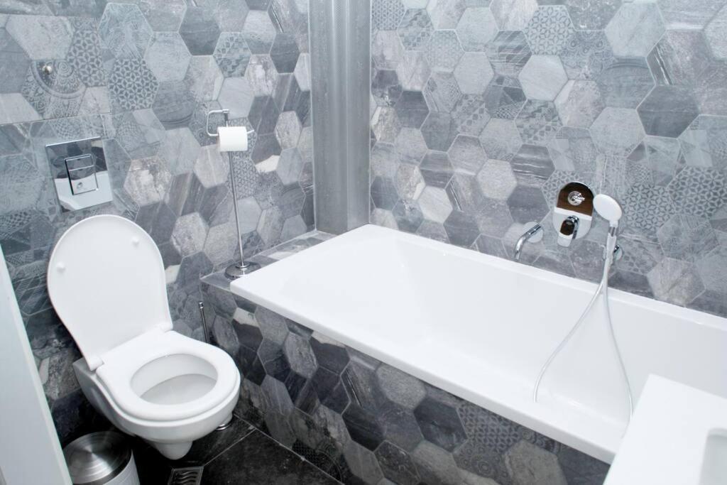 *Citadel* 2Br - City Center Софія Екстер'єр фото